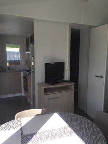 Mobile-Home 100M Plage Utah Mme Surget Sainte-Marie-du-Mont (Manche) Exterior foto