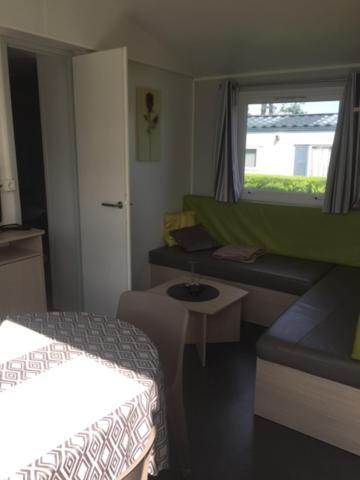 Mobile-Home 100M Plage Utah Mme Surget Sainte-Marie-du-Mont (Manche) Exterior foto